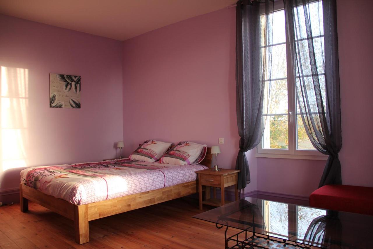 Chez Savary Varzay Bagian luar foto