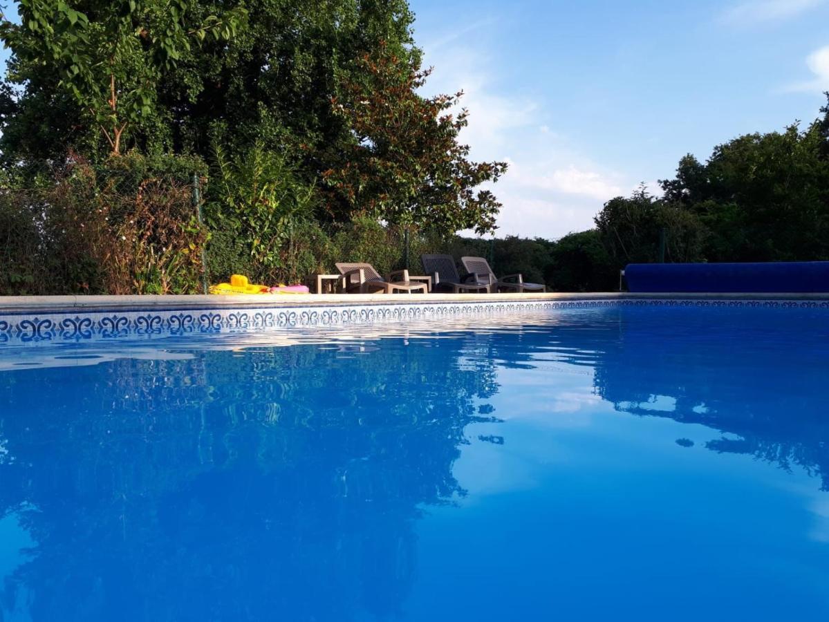 Chez Savary Varzay Bagian luar foto